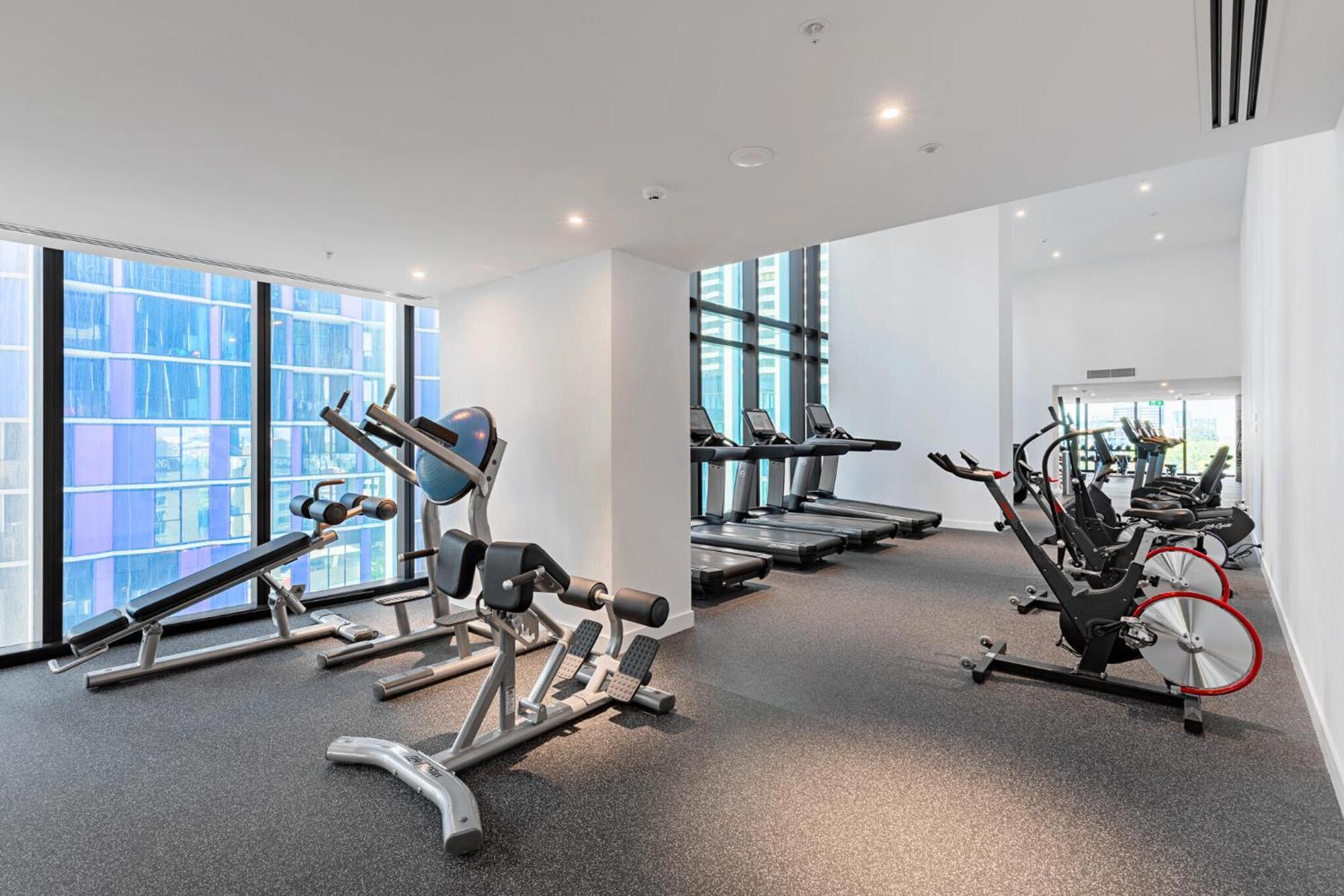 Apartment Cozy 2br In Cbd With Pool & Gym