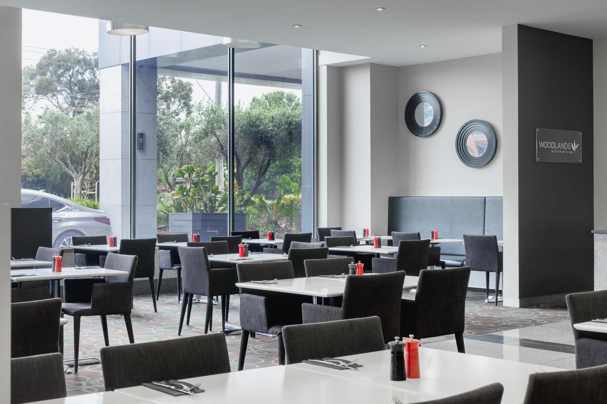 Hotel Mantra Airport Melbourne