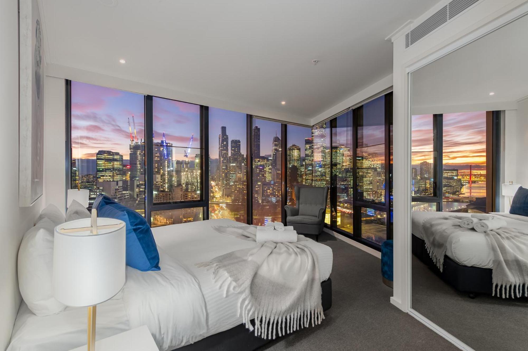 Exclusive - Vue Grande Melbourne