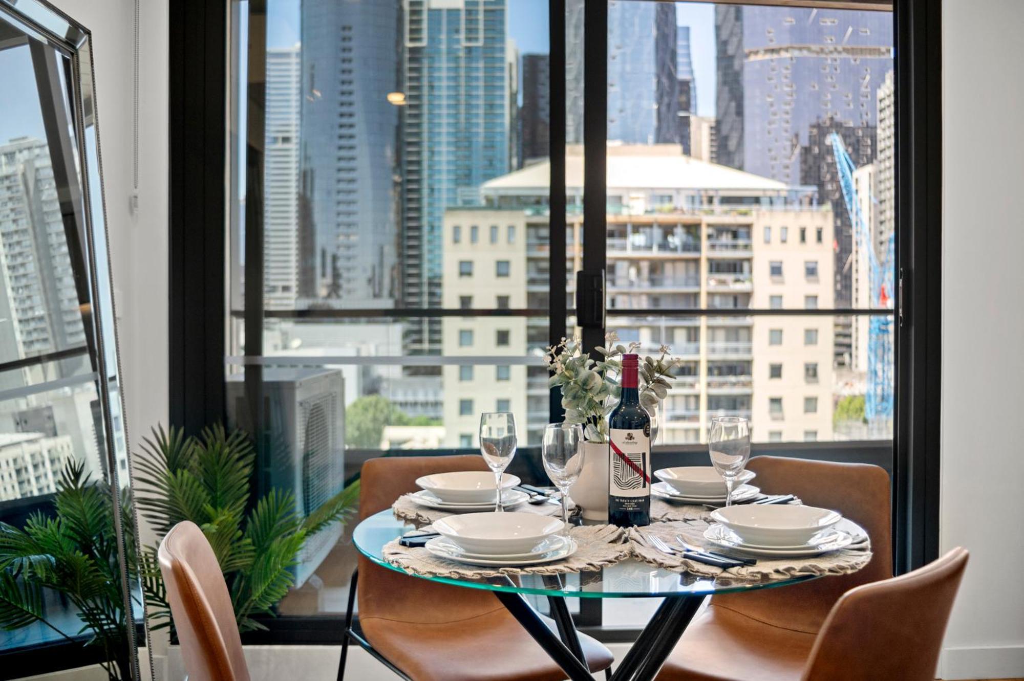 Apartment Free Parking 2b2b Next To Flagstaff Gardens Melbourne