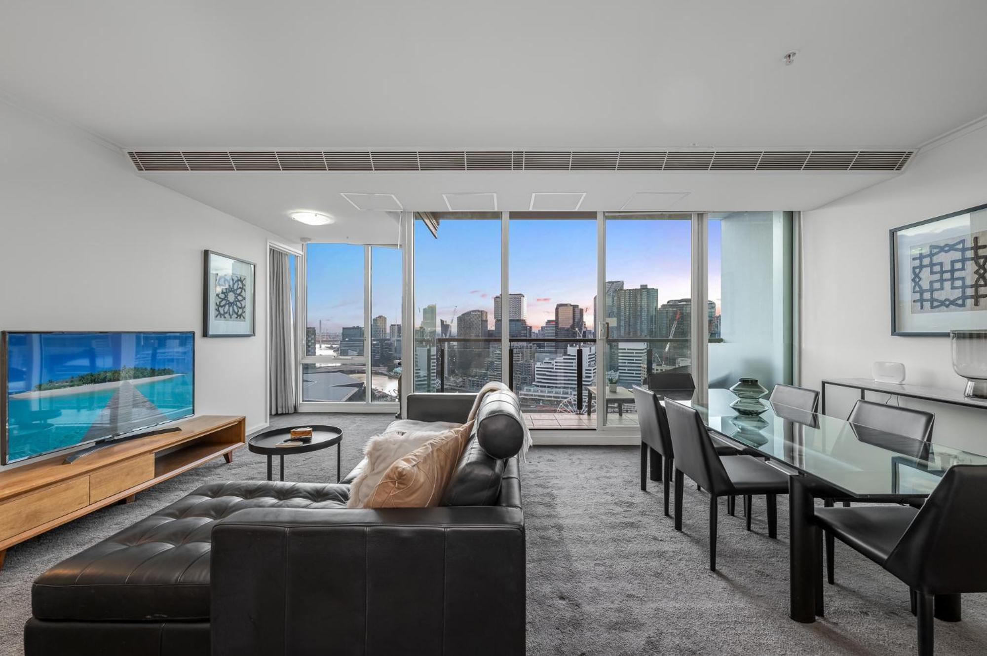 Exclusive - Vue Grande Melbourne