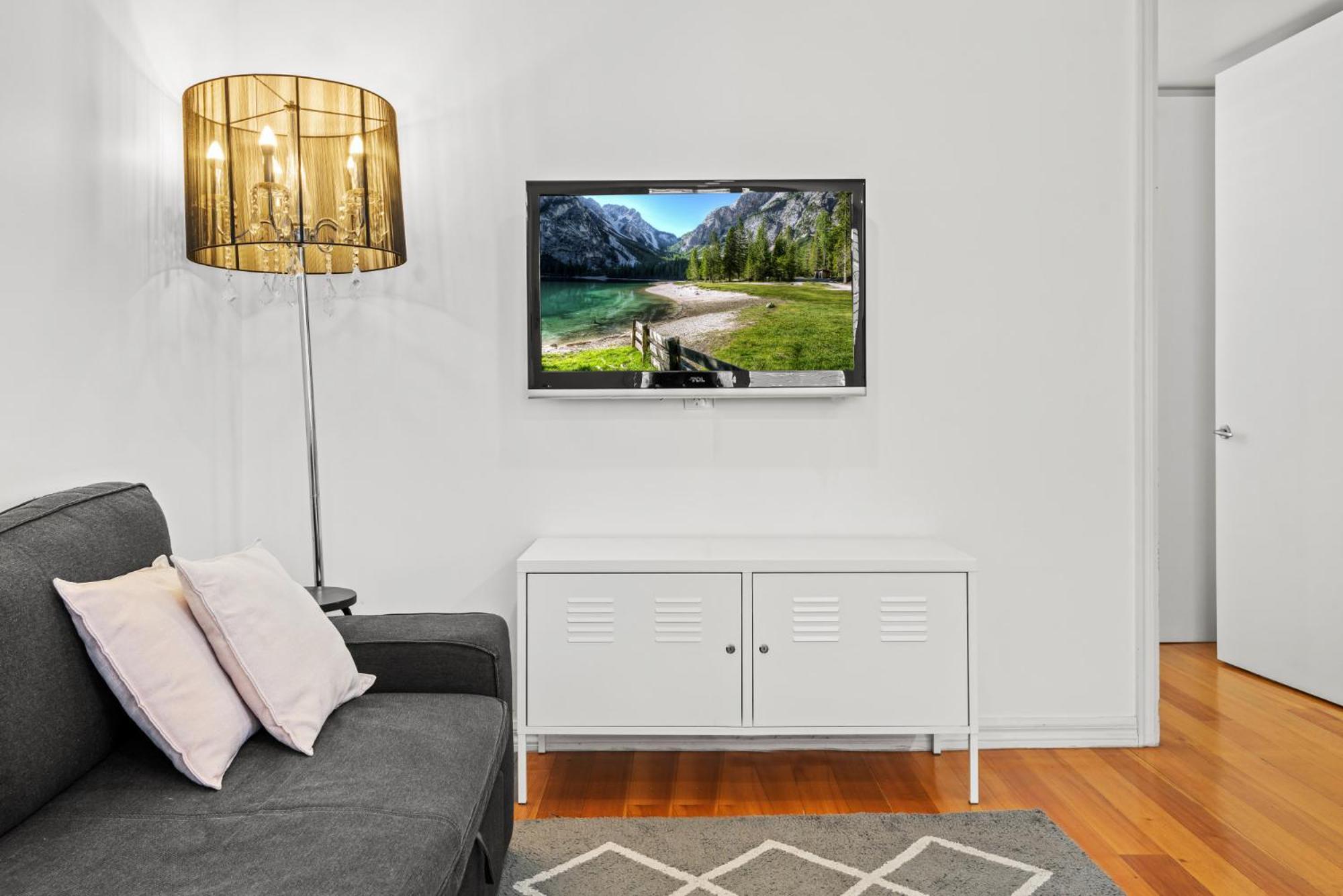 Convenient In Heart Of Carlton *