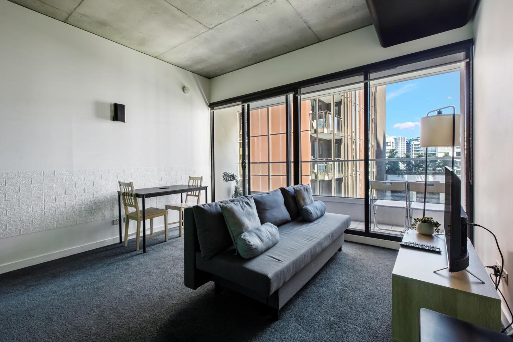 Vibrant Inner-city Living With Luxe Rooftop Pool Melbourne