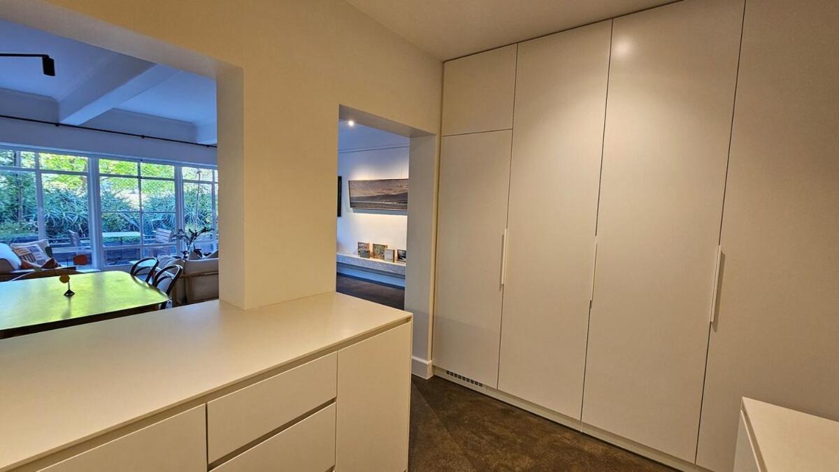 Apartment Fawkner Parkside Art House