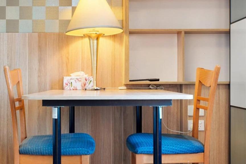 802 Lovely Cosy Whole Cbd