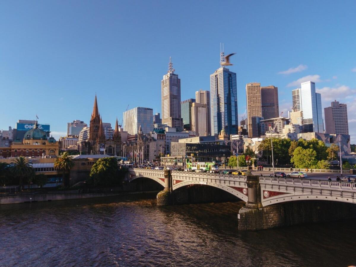 802 Lovely Cosy Whole Cbd
