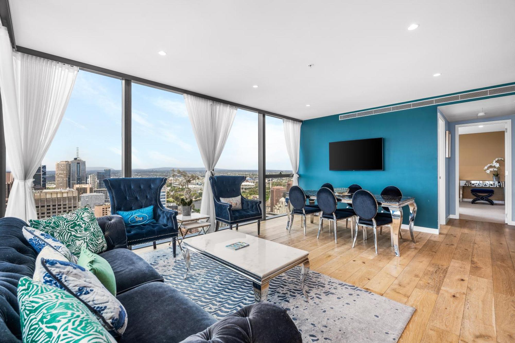 Aparthotel Collins House By Cllix 4*