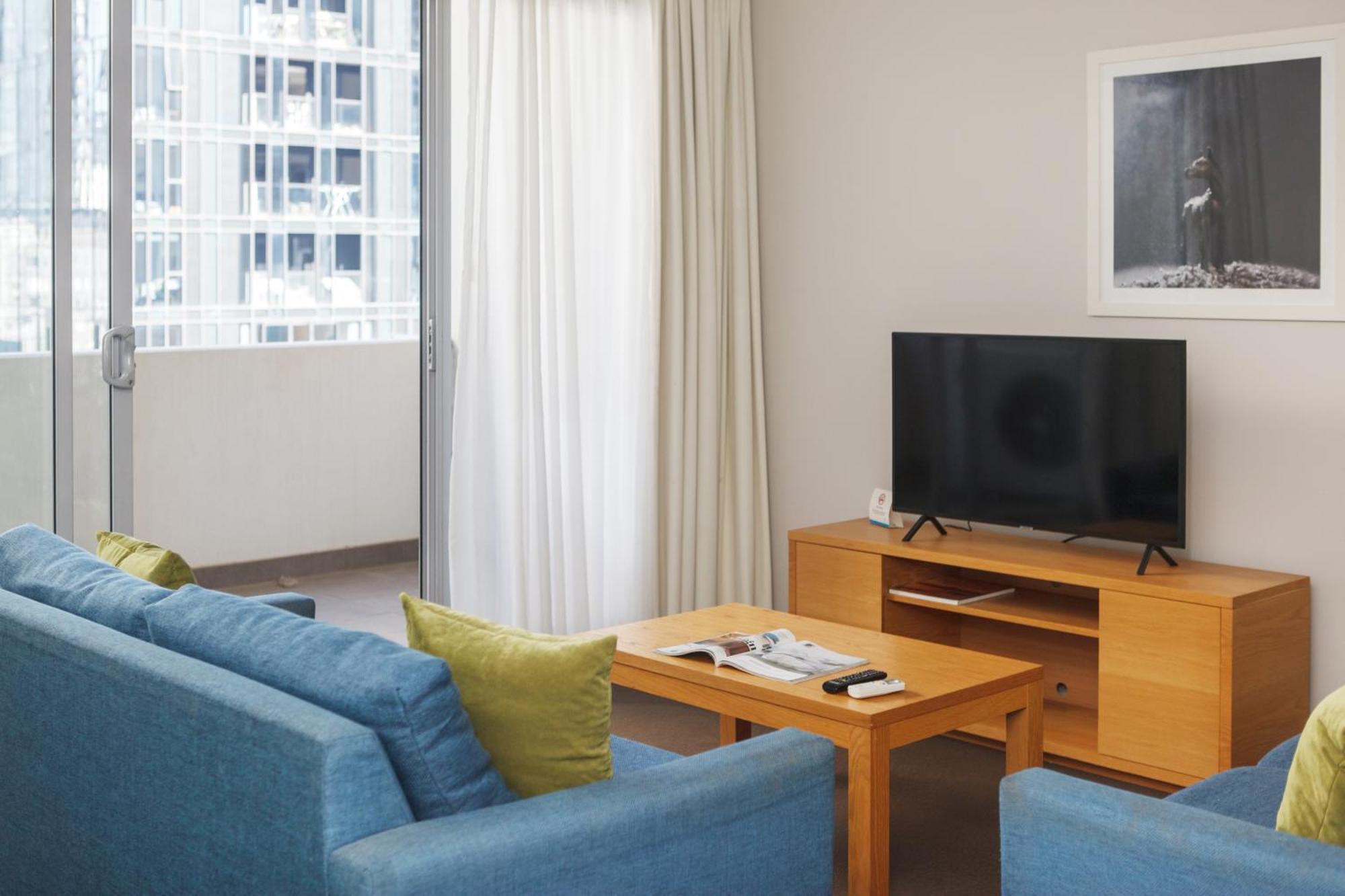 Modern Nomads South Yarra Gem 2br With Carpark Near Station