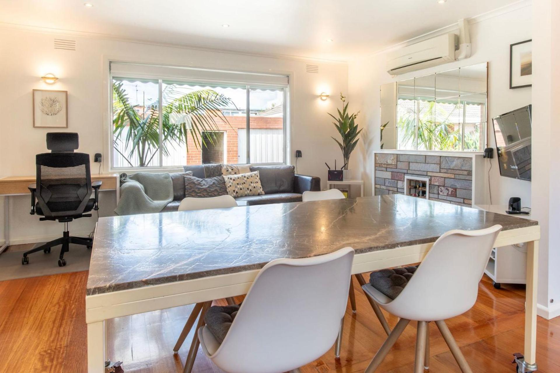 Brunswick East Apartment
