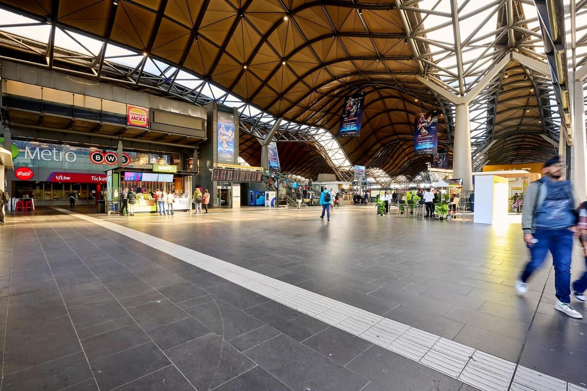 Downtown Delight Experience In Style * Melbourne