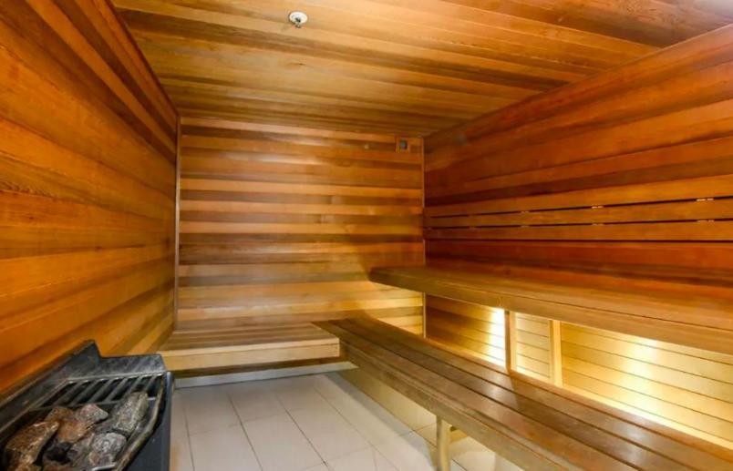 Cozy Cbd 2b2b In Prime Location Apartment *