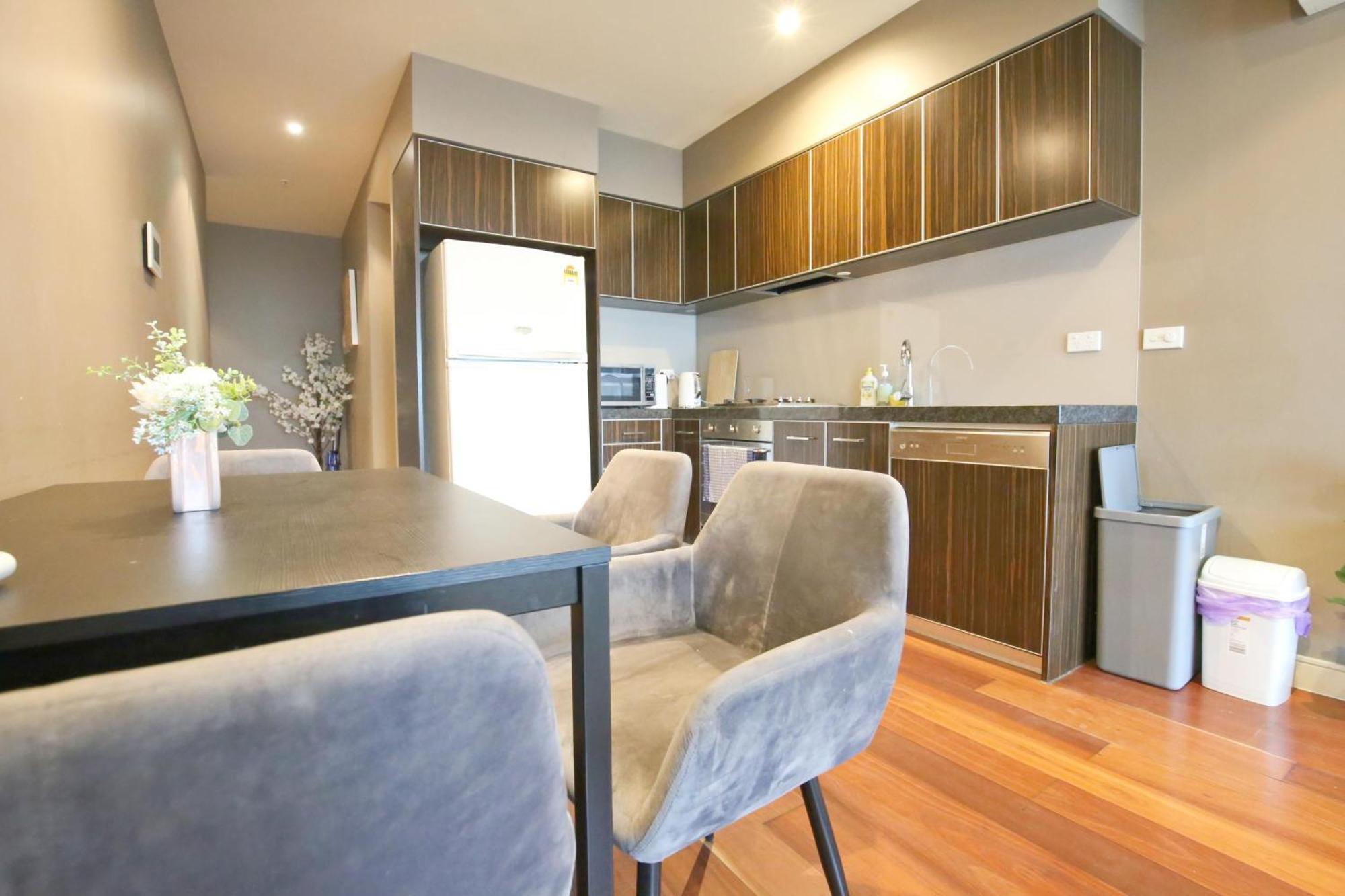Cozy Cbd 2b2b In Prime Location * Melbourne