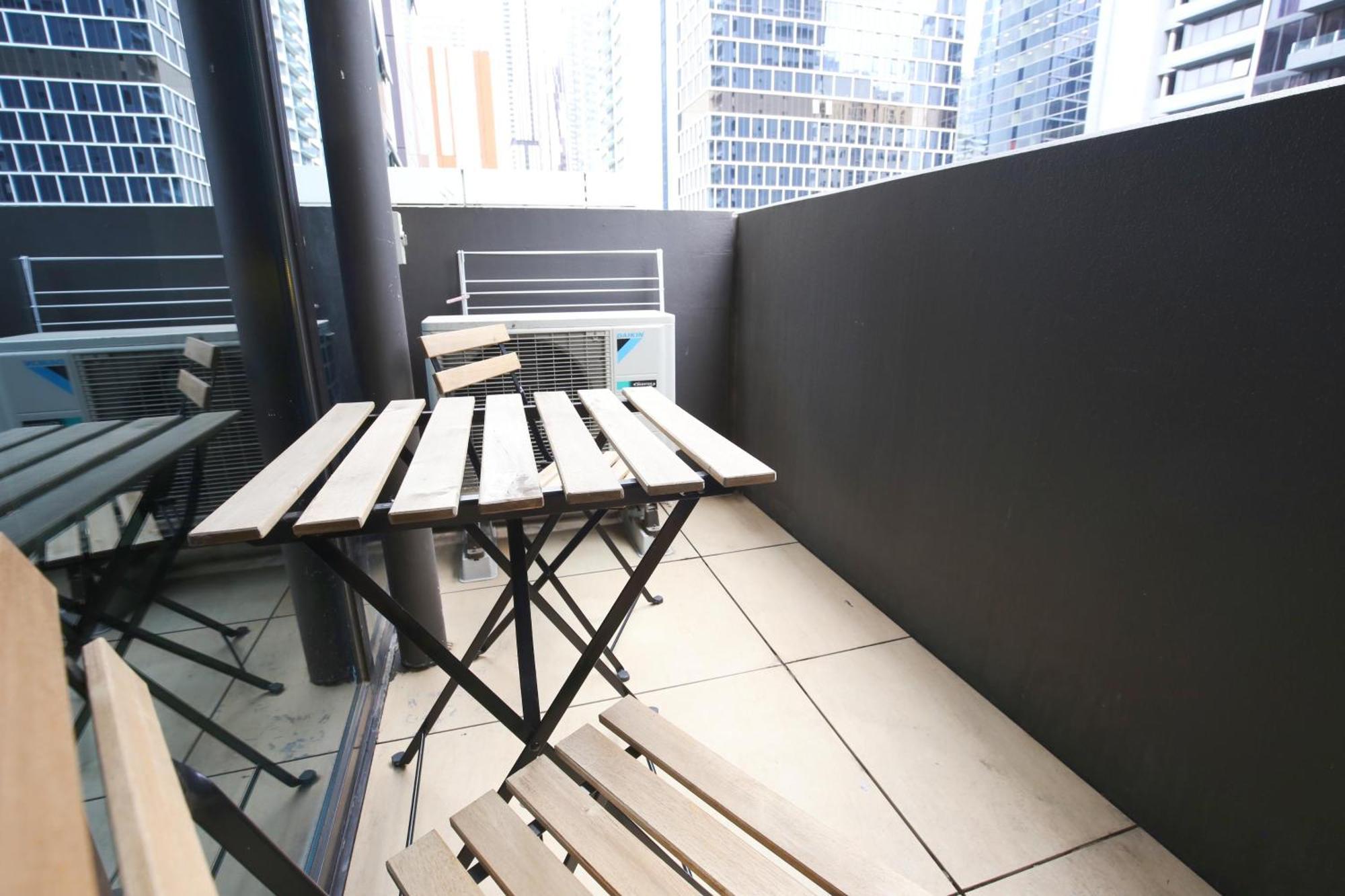 Apartment Cozy Cbd 2b2b In Prime Location *