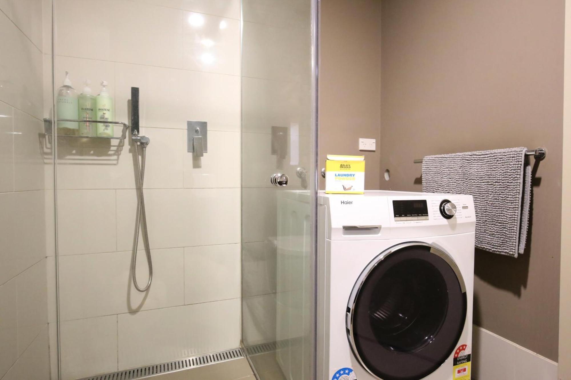 Cozy Cbd 2b2b In Prime Location *