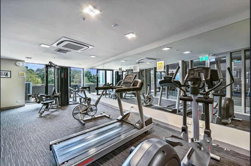 Cozy Cbd 2b2b In Prime Location Apartment *