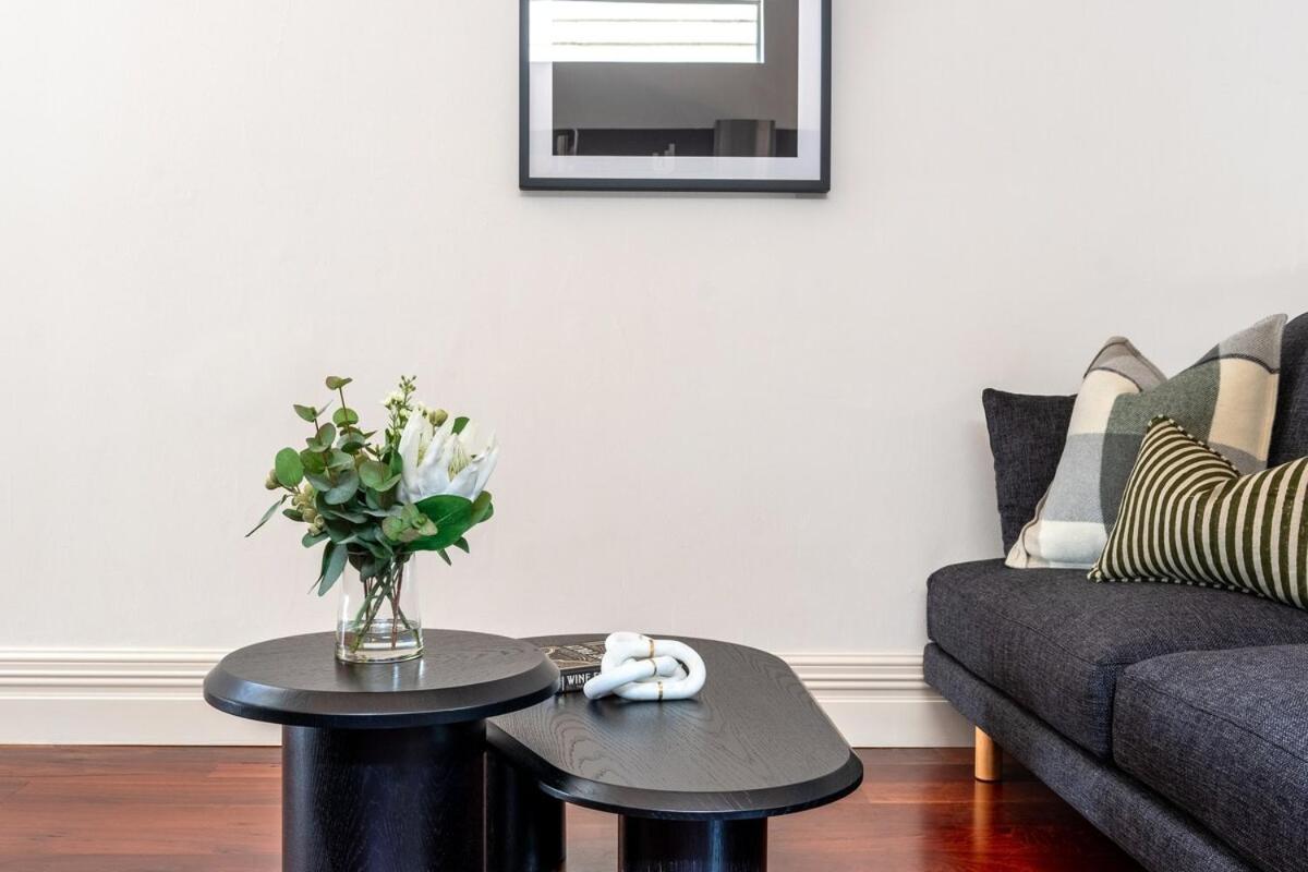 Prahran Timeless & Modern Haven, With Parking Melbourne