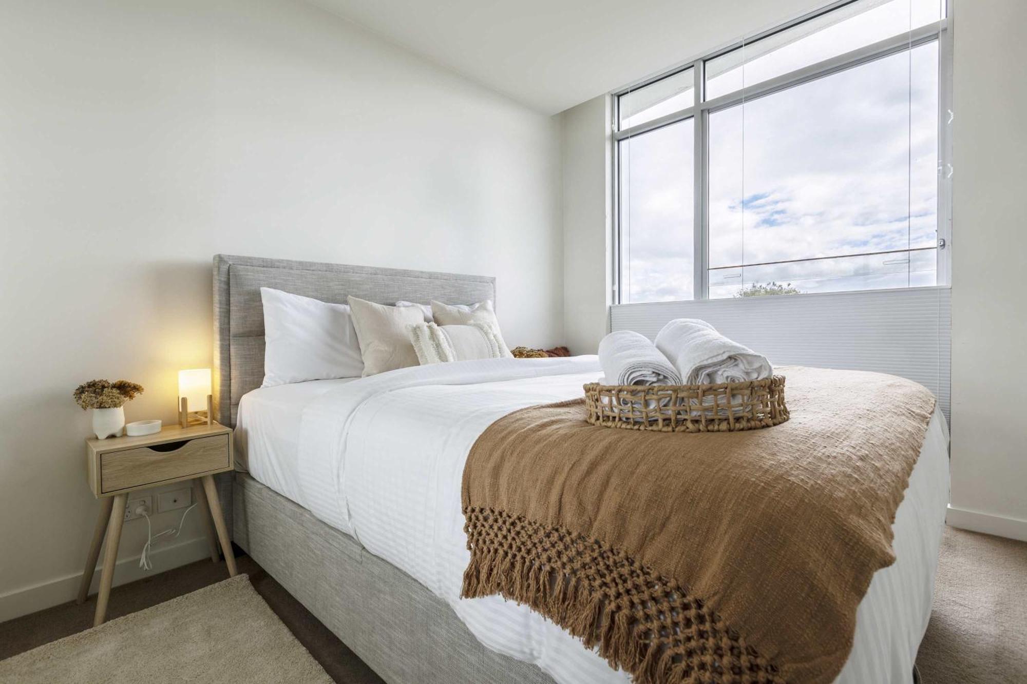 Magnificent With Car Park And Easy Access To The