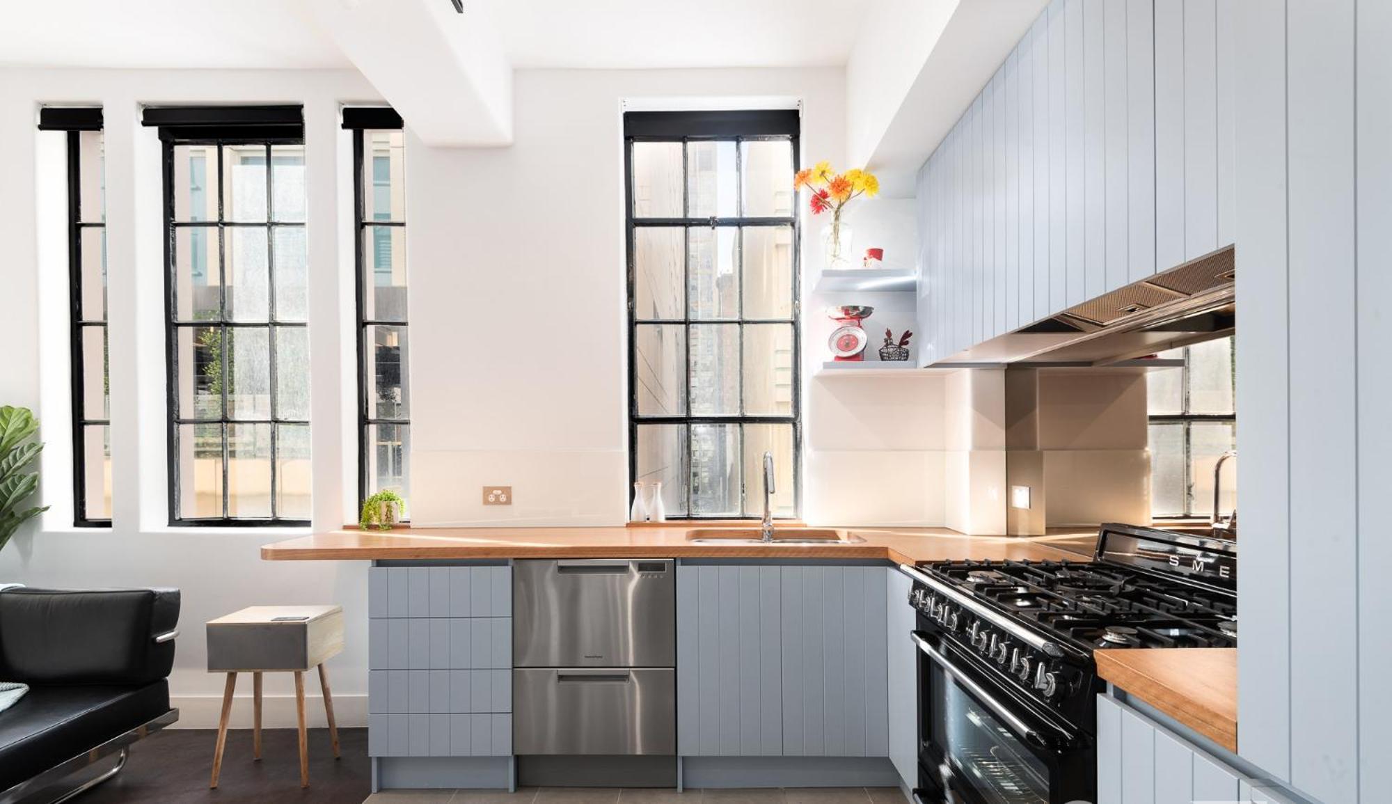 Spacious Designer Warehouse Cbd Melbourne
