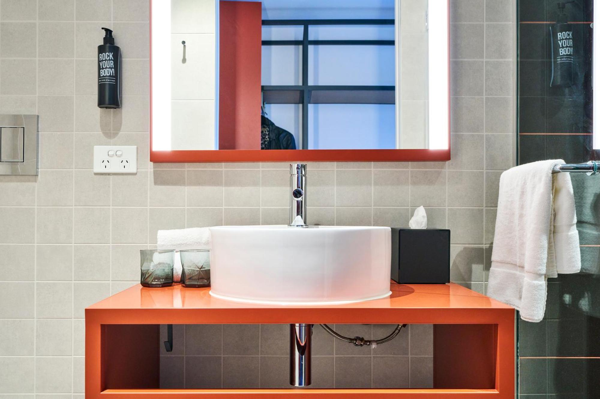 Ibis Styles Airport Hotel Melbourne