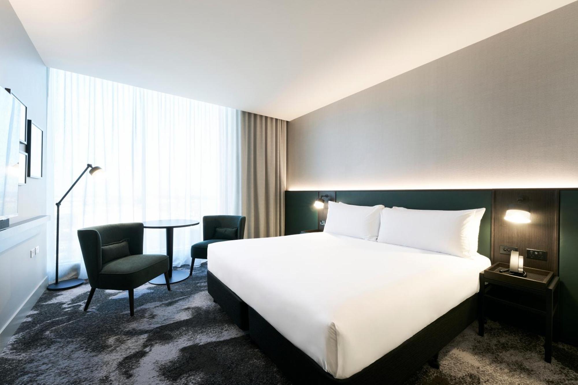 Hotel Novotel Airport 4*