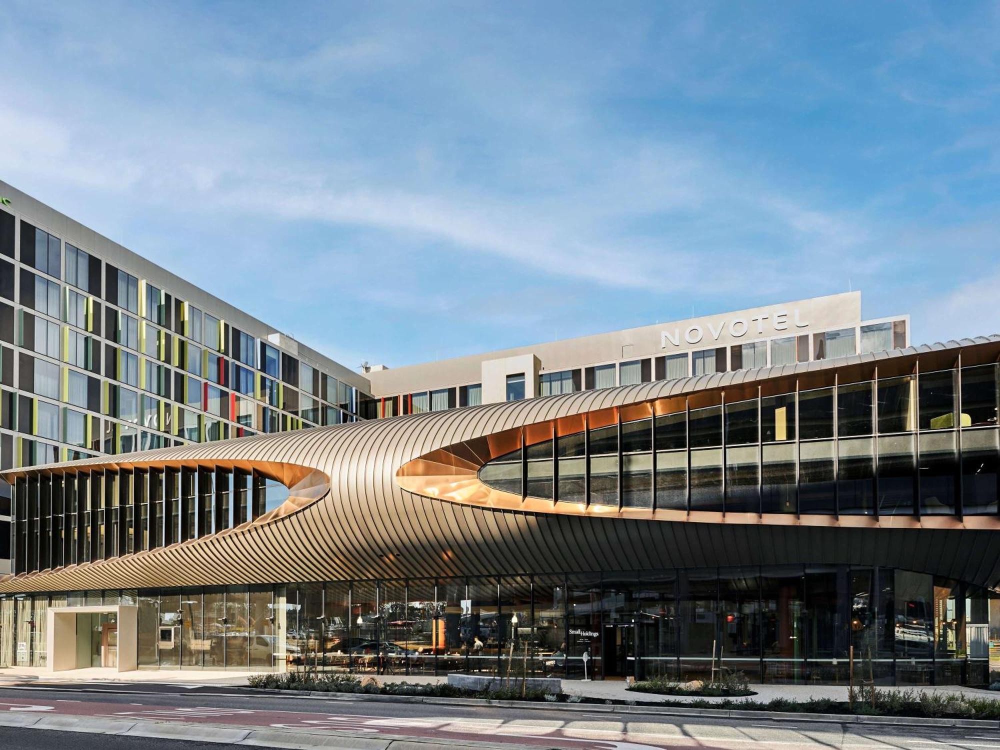 Novotel Airport