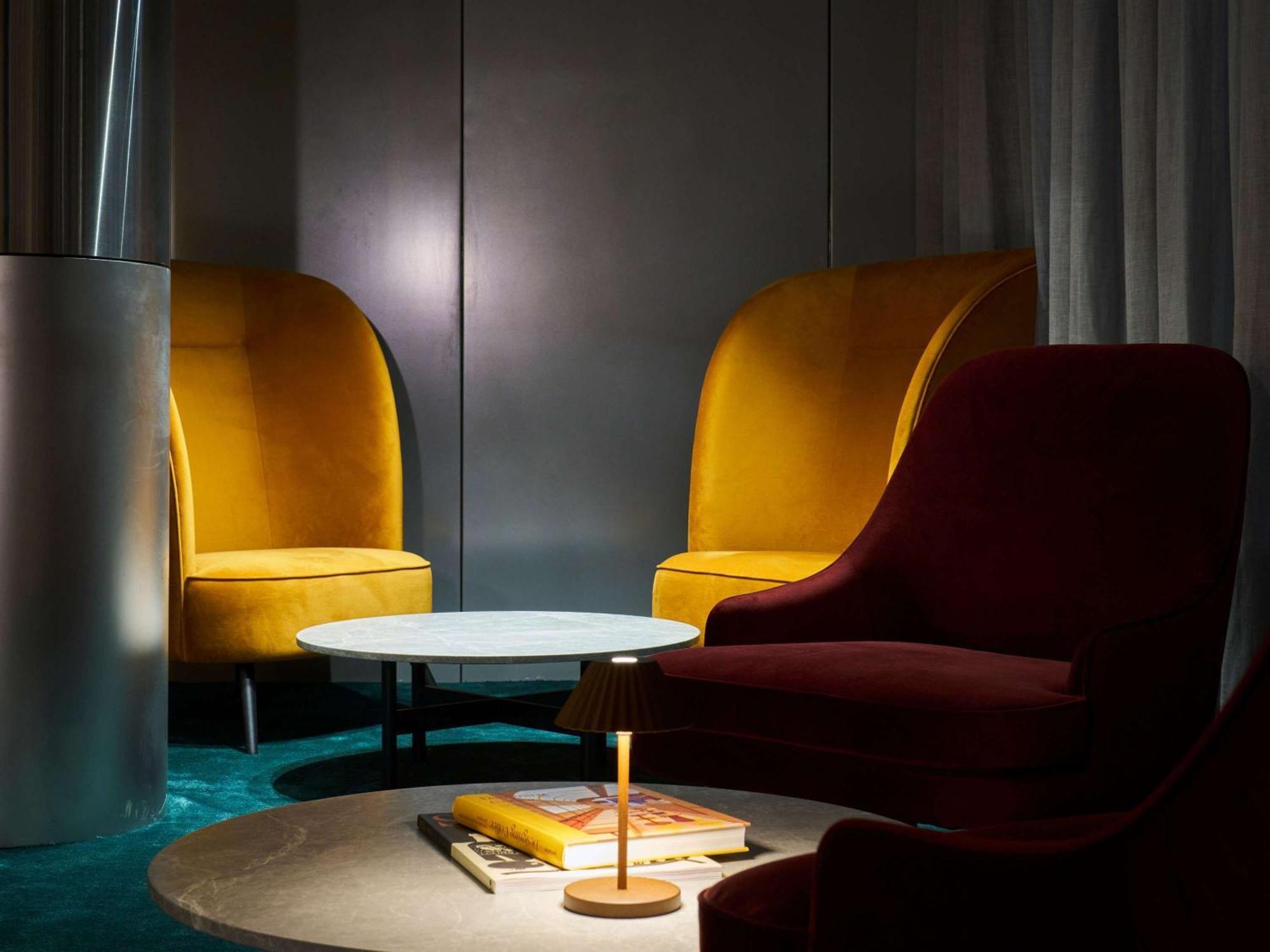 Novotel Airport Hotel 4*