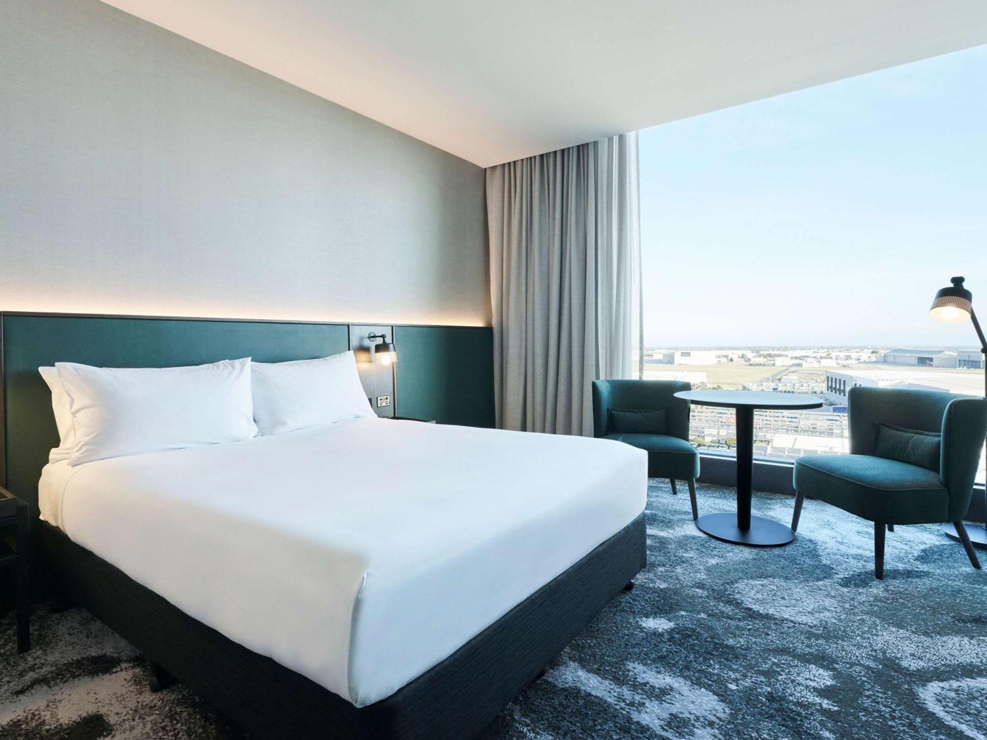 Novotel Airport
