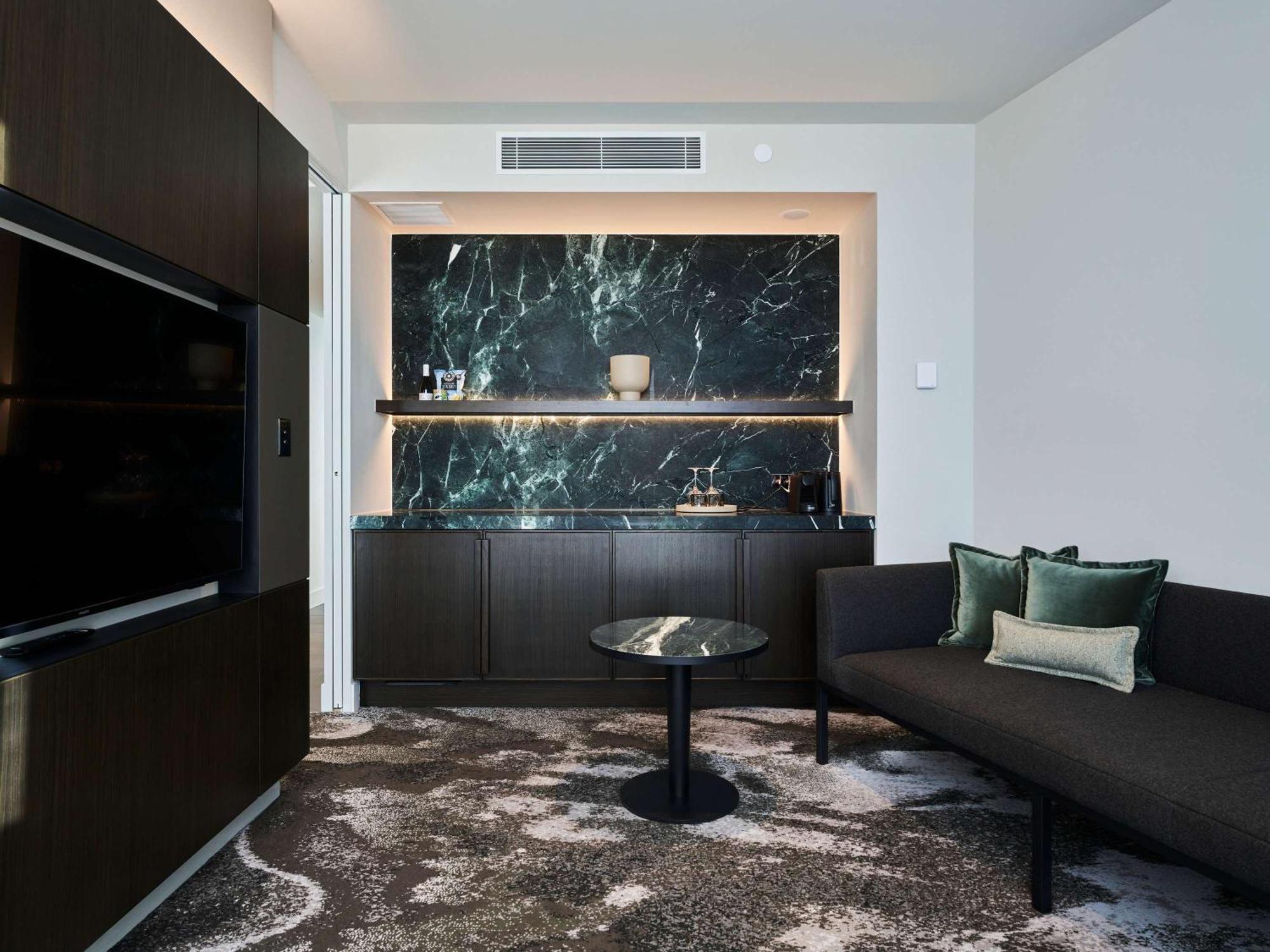 Novotel Airport Hotel