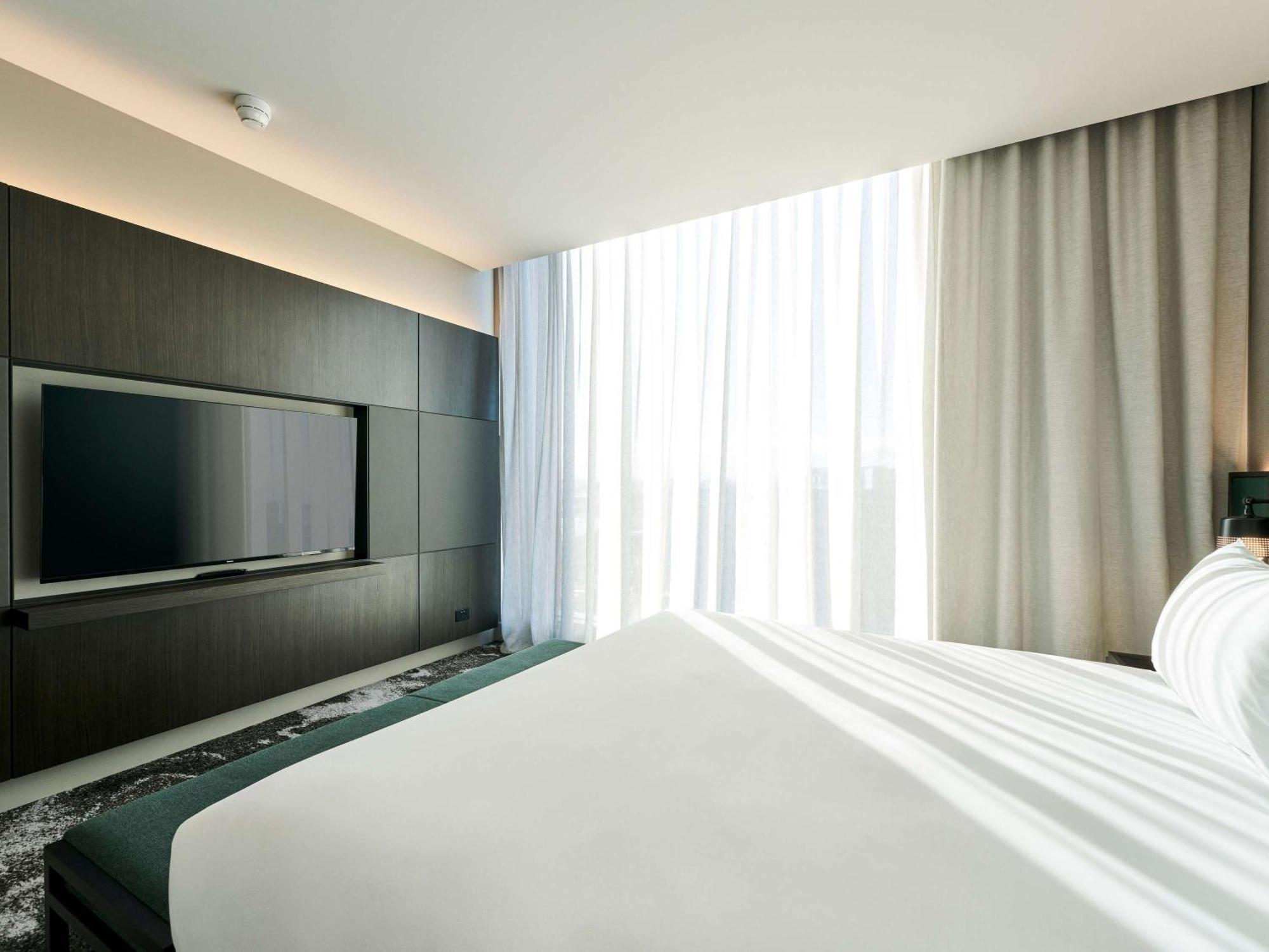 Hotel Novotel Airport 4*
