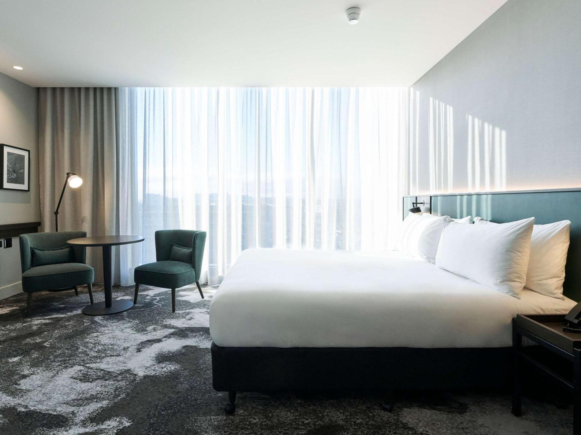 Novotel Airport Hotel Melbourne