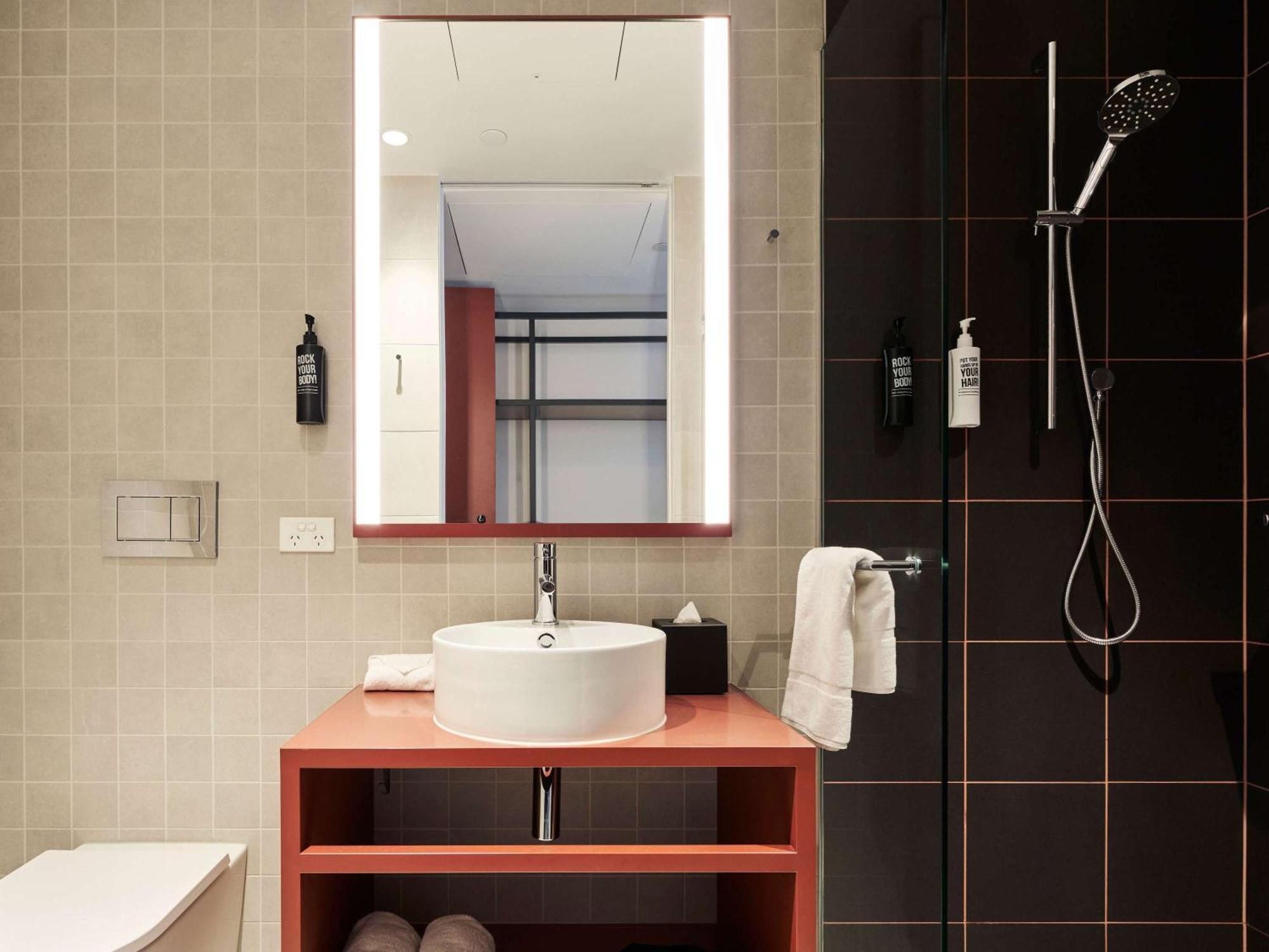 Ibis Styles Airport