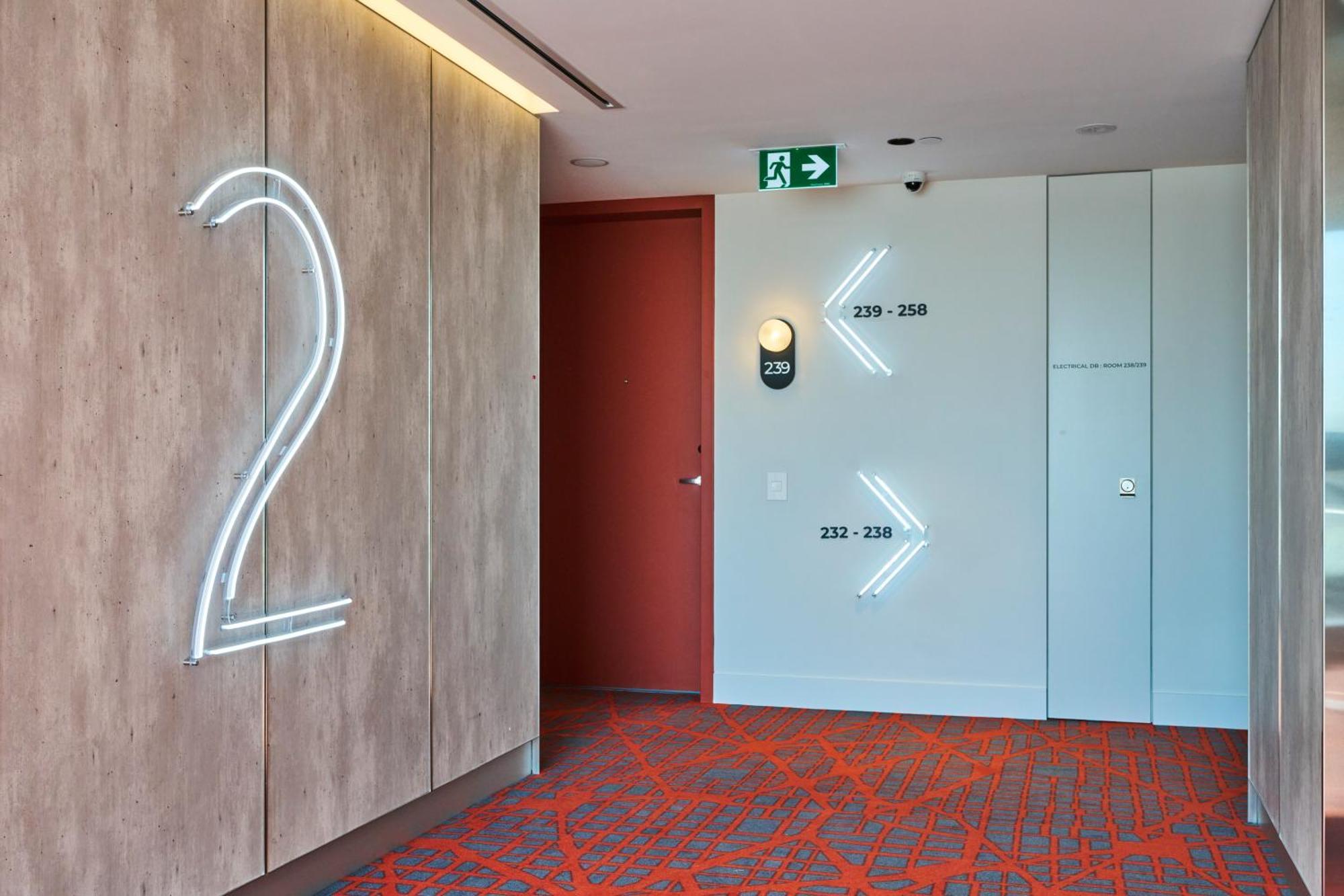 Ibis Styles Airport 4*