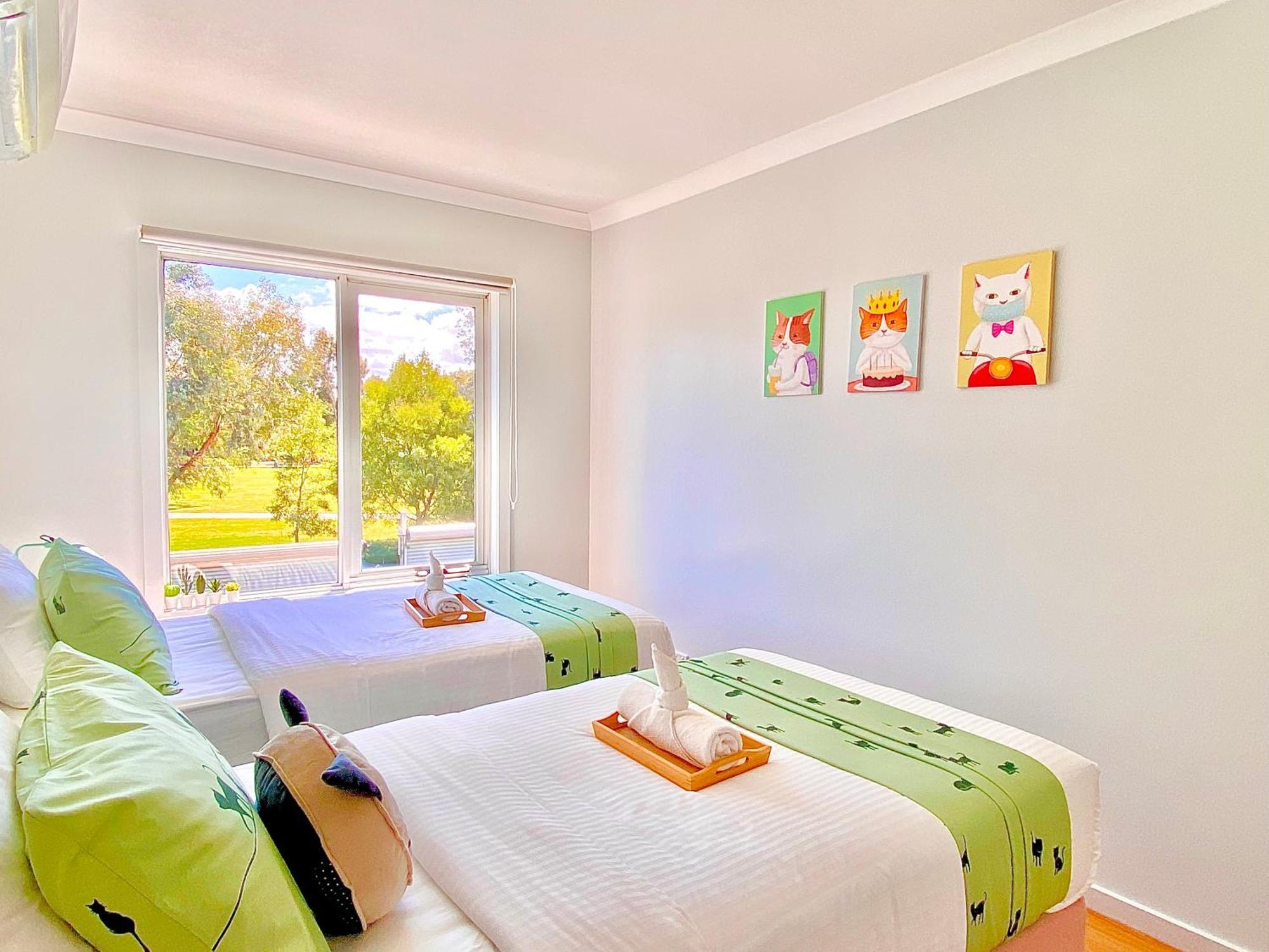 Convenient L Backyard Bbq L Playground L Park View Holiday home *