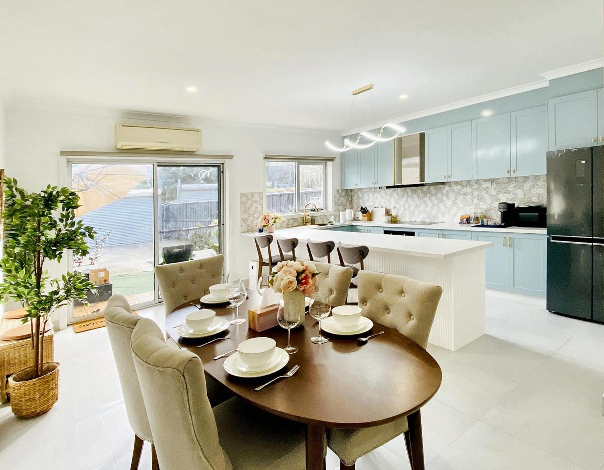 Convenient L Backyard Bbq L Playground L Park View Holiday home