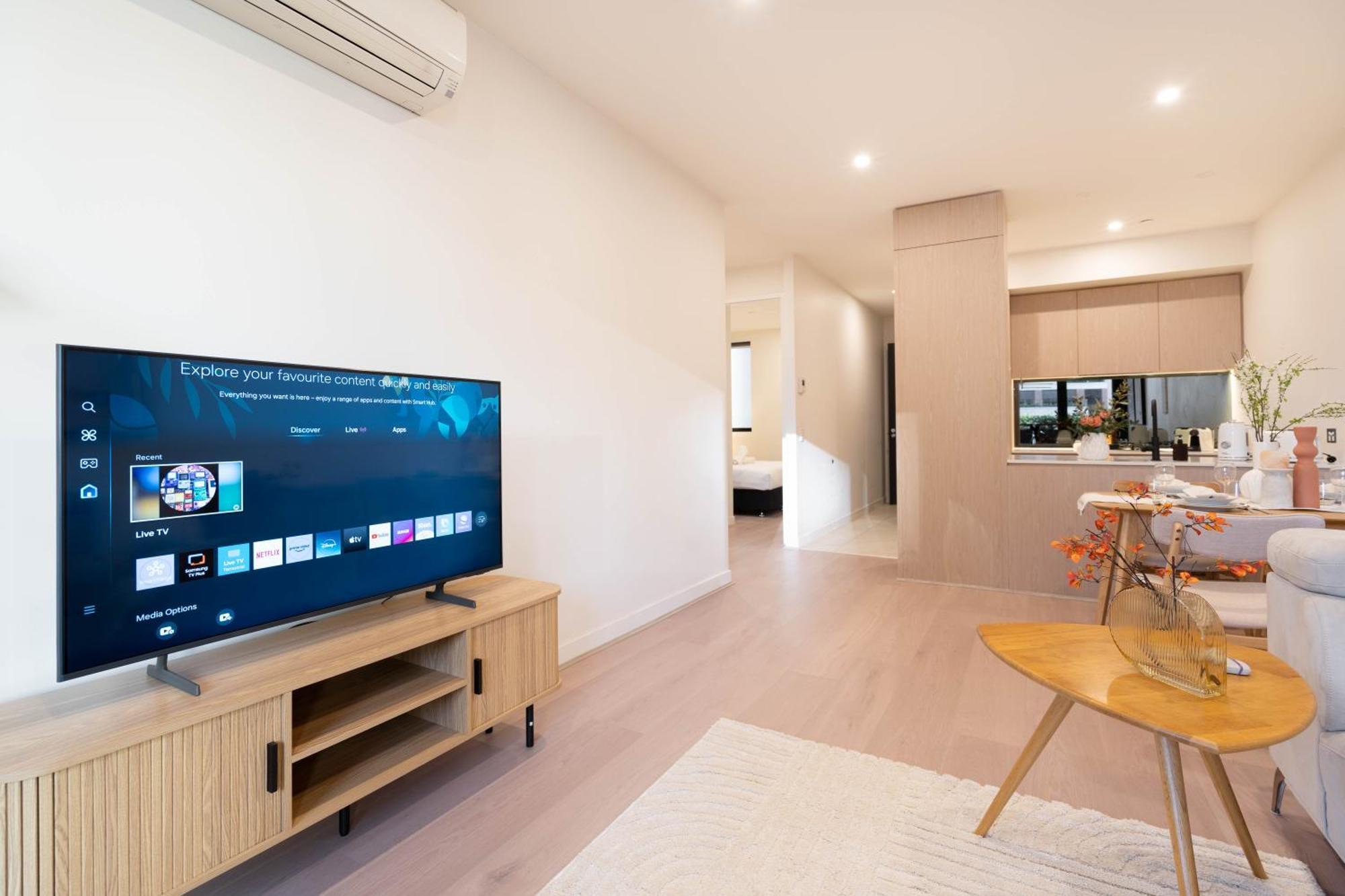 Unparalleled Convenience 2br Free Parking #eq07 Melbourne