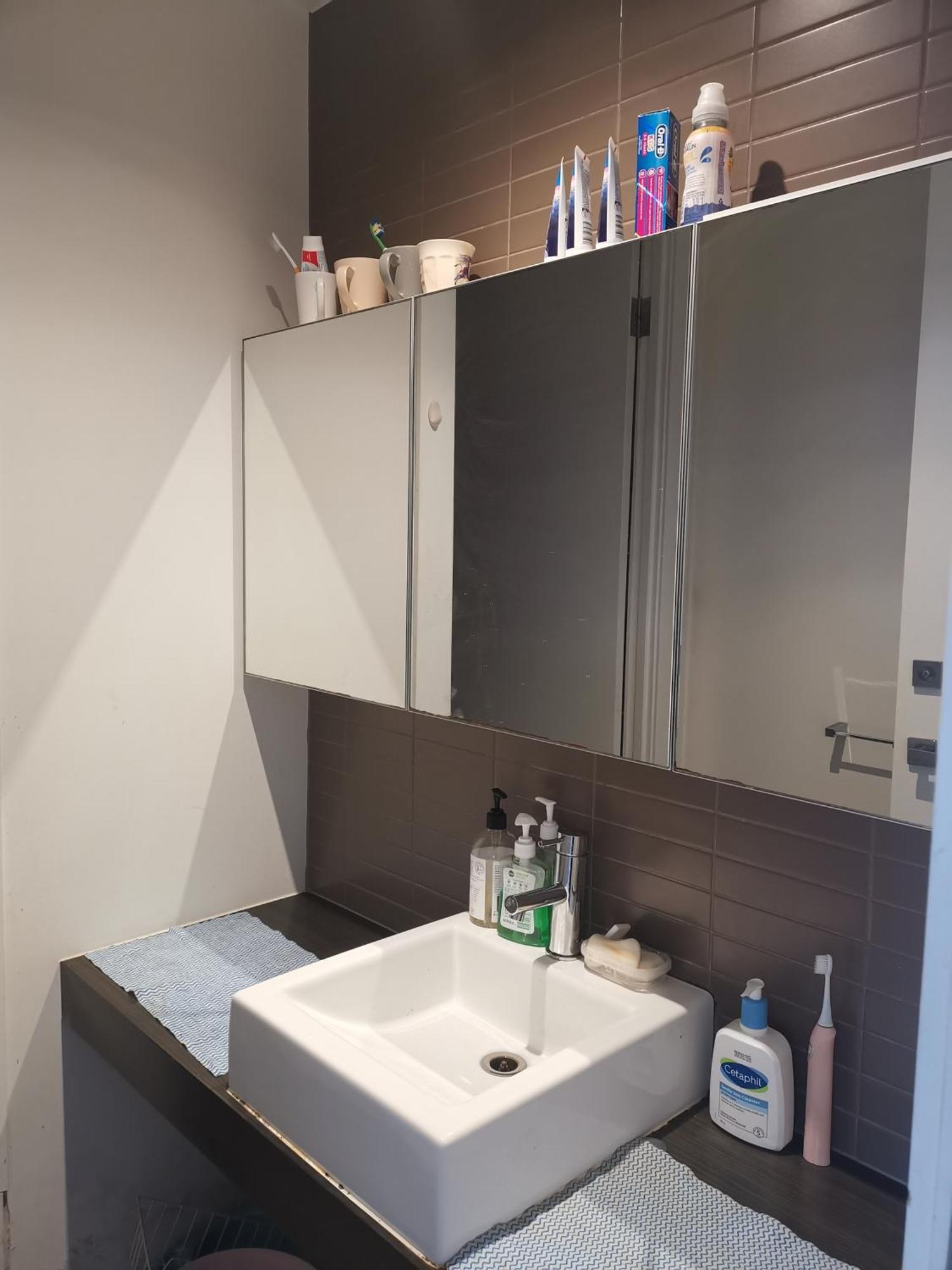 Homestay With King-size Bed Close To Cbd & Southern Cross Station