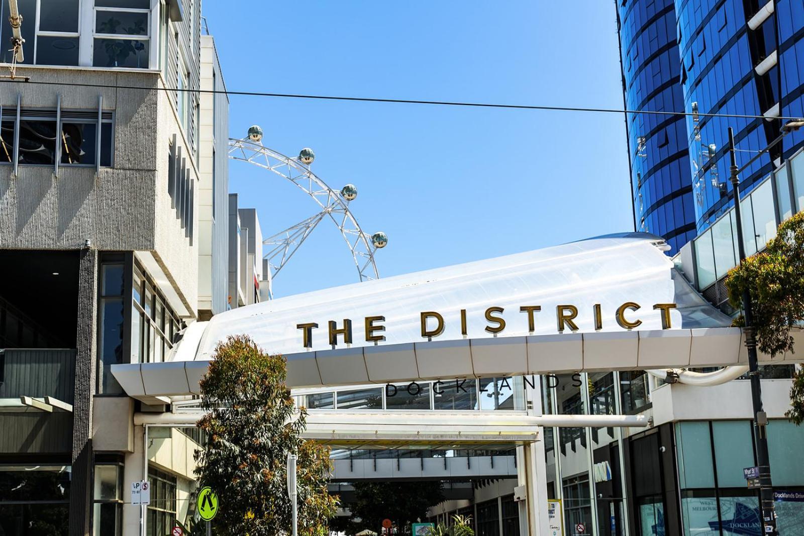 Pearl Waterfront Docklands Apartment