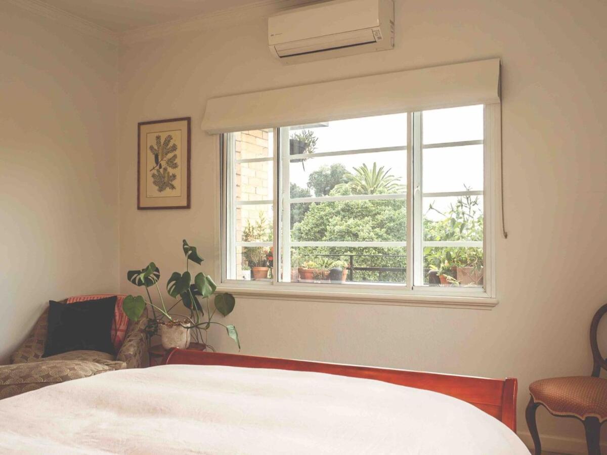 Apartment Two Bedr Art Deco Flat - East Melb - 5min To Mcg *