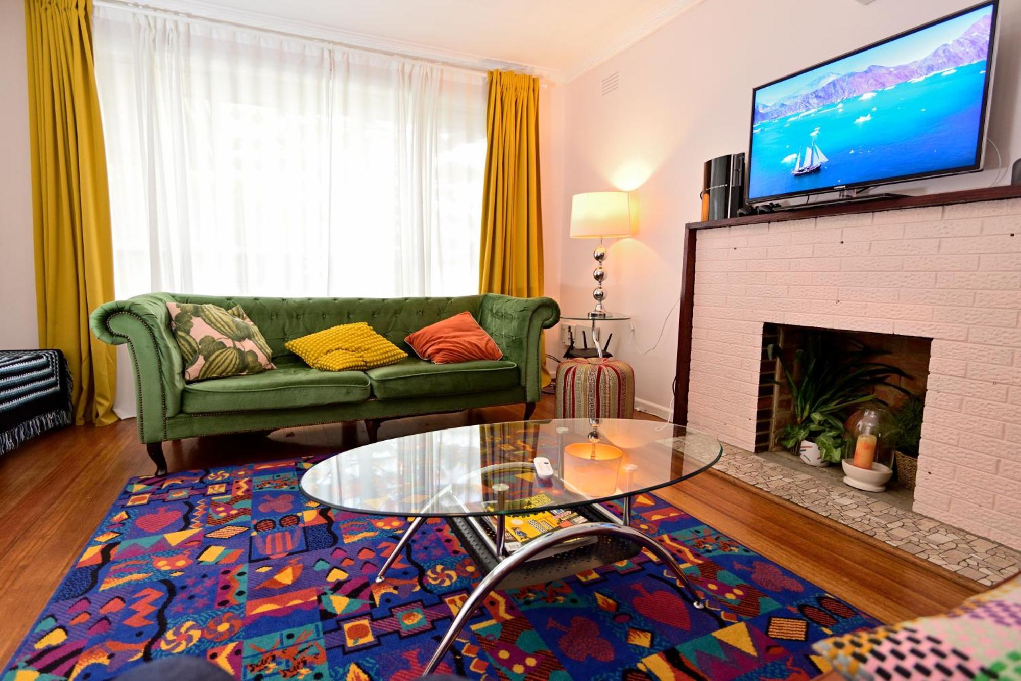 Two Pines, Whole In Tullamarine Near Airport! Holiday home Melbourne