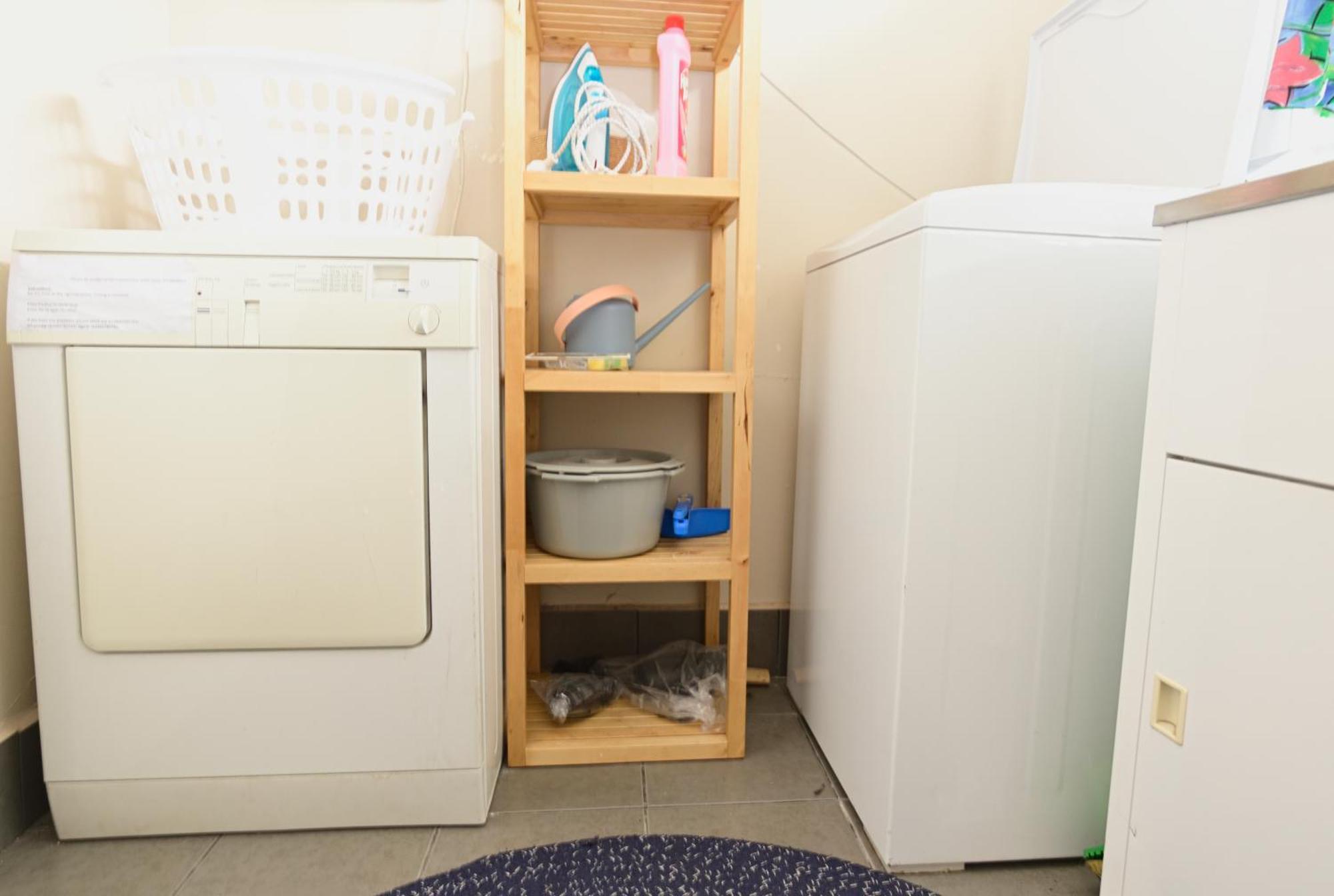 Two Pines, Whole In Tullamarine Near Airport! Melbourne