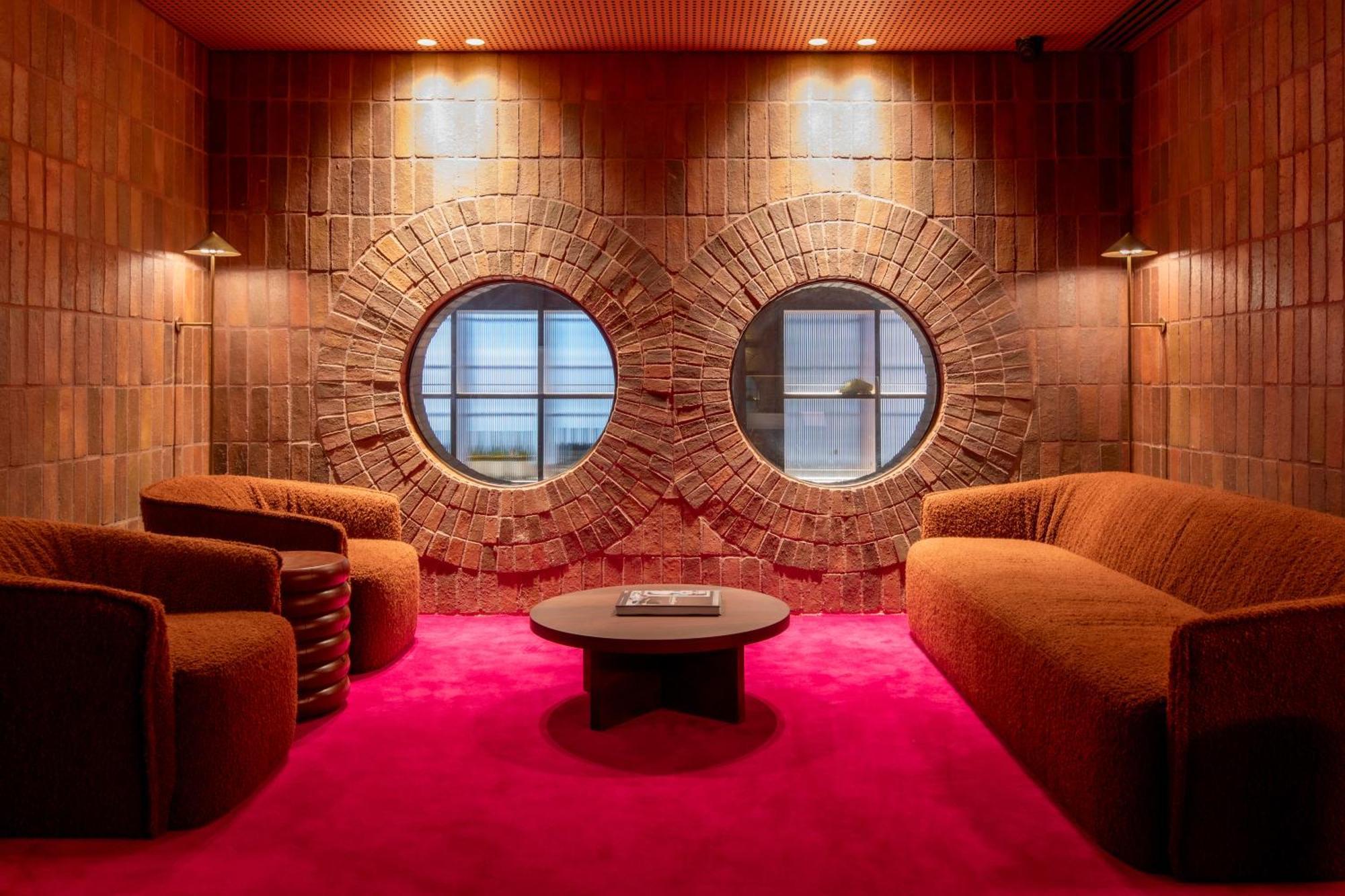 Place Hotel 5*