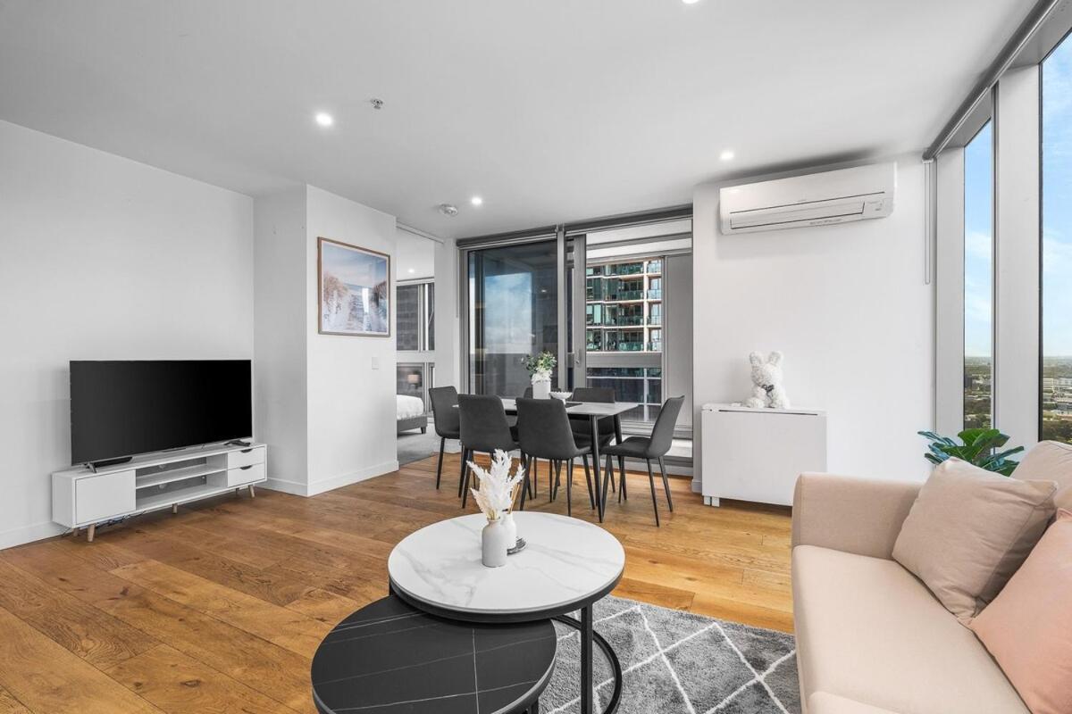 Apartment Luxurious In Southern Cross-harbour Views 3b2b
