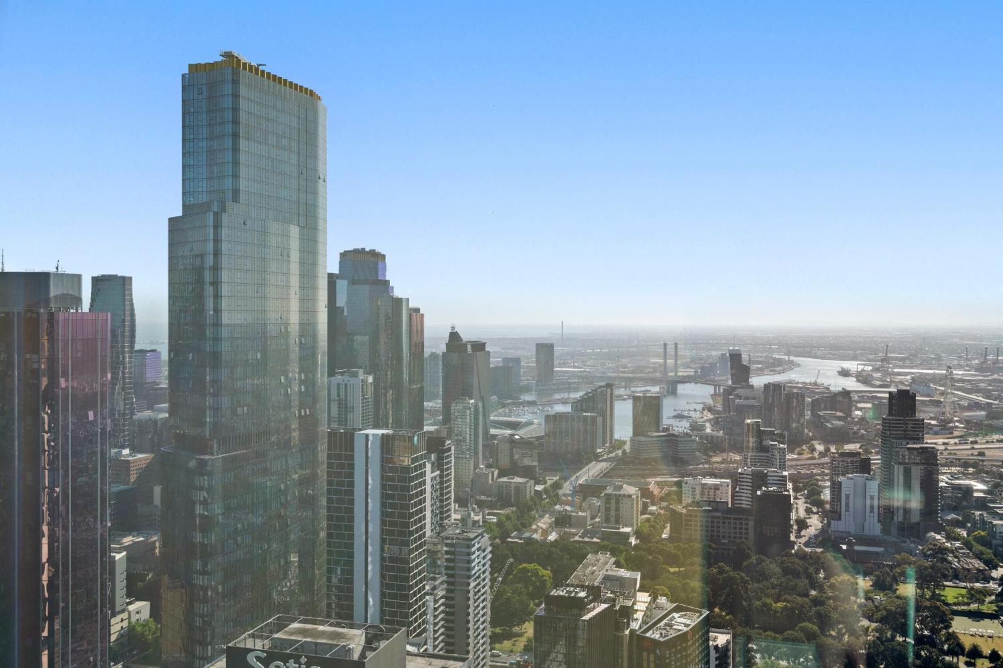 Apartment Gorgeous Views 64th Floor 3br With Pool & Gym *