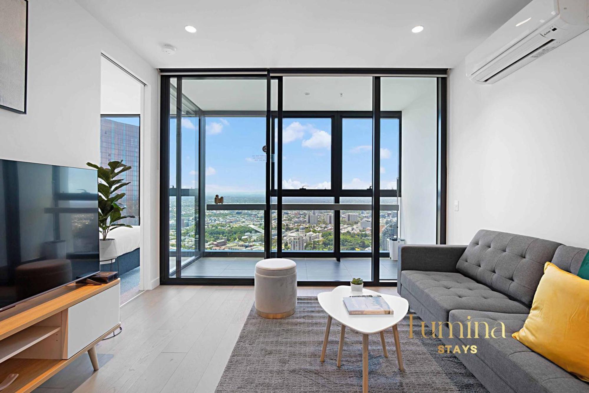 Lumina - Victoria One Apartment