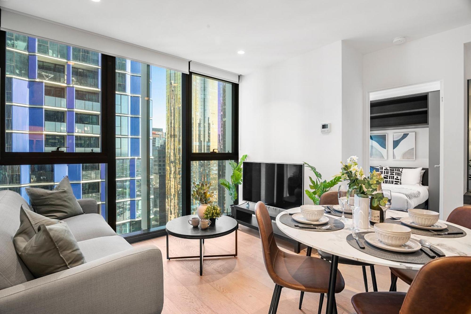 Stunning 2br In Melb Cbd With Pool And Gym Apartment Melbourne