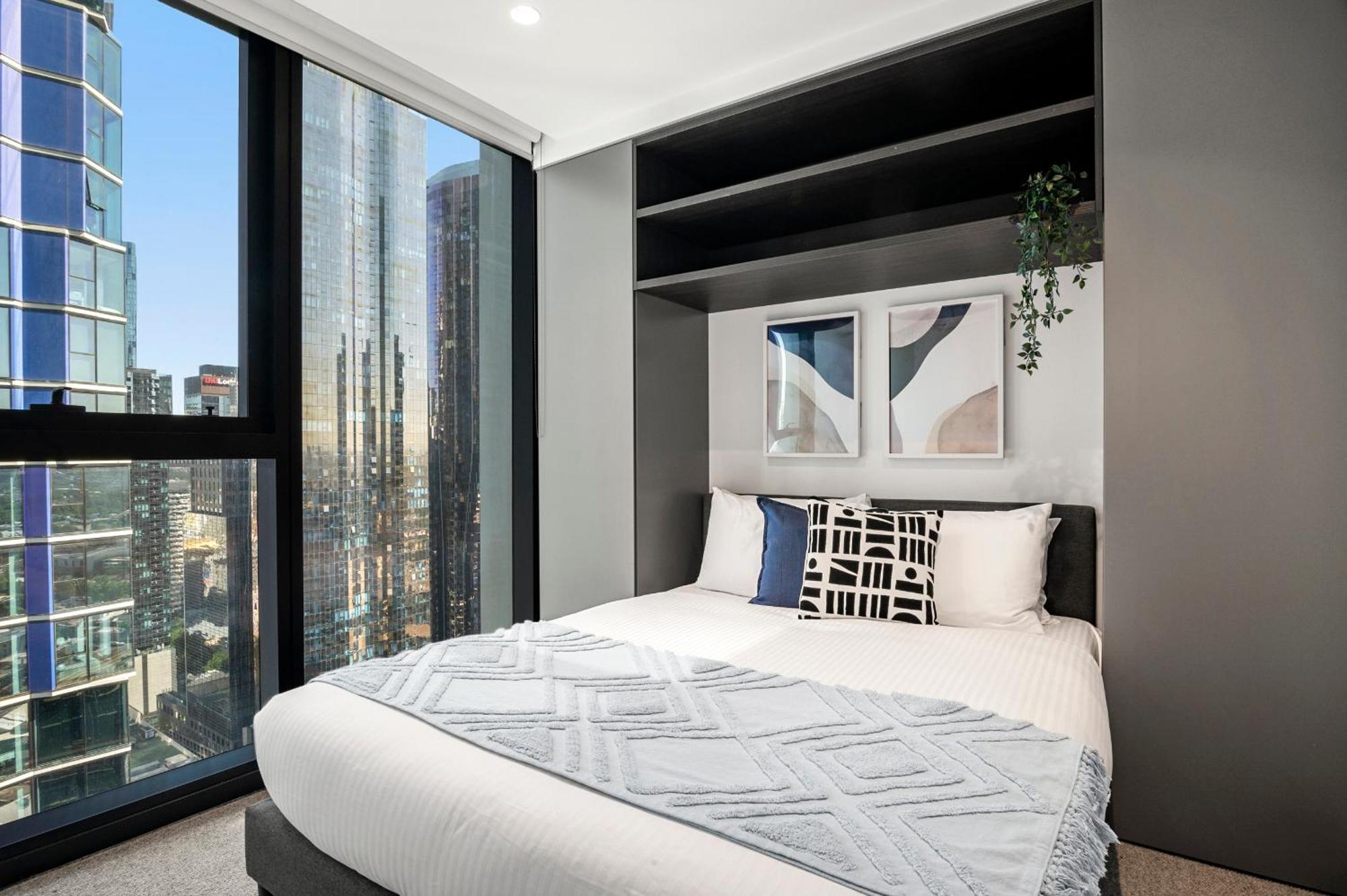 Apartment Stunning 2br In Melb Cbd With Pool And Gym Melbourne