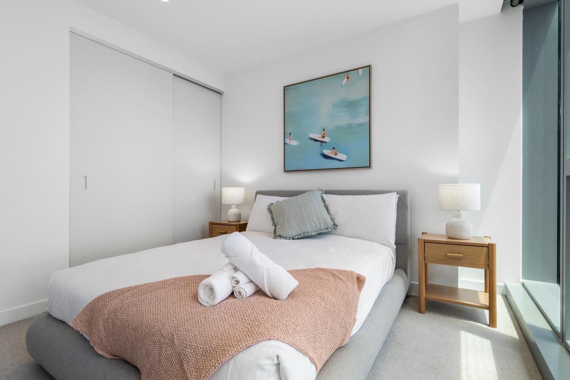 Center 2br With Stunning Views, Pool And Gym! Apartment *