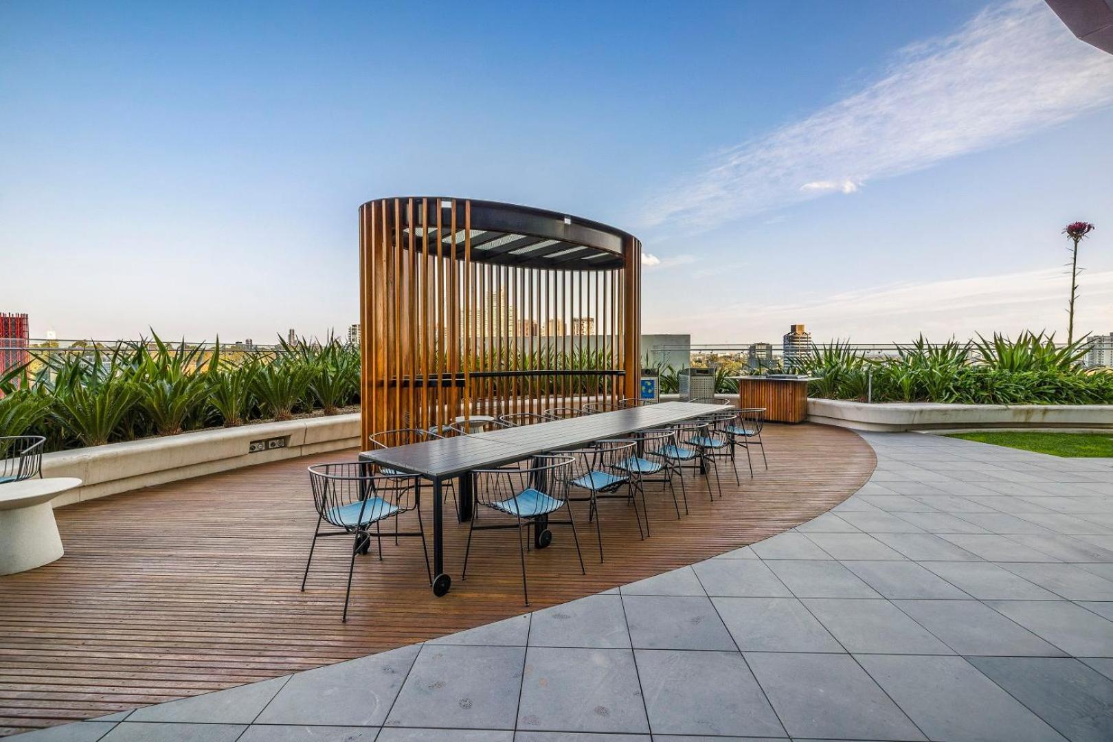 Stylish Southbank 2br With Bay Views, Pool And Gym Apartment *