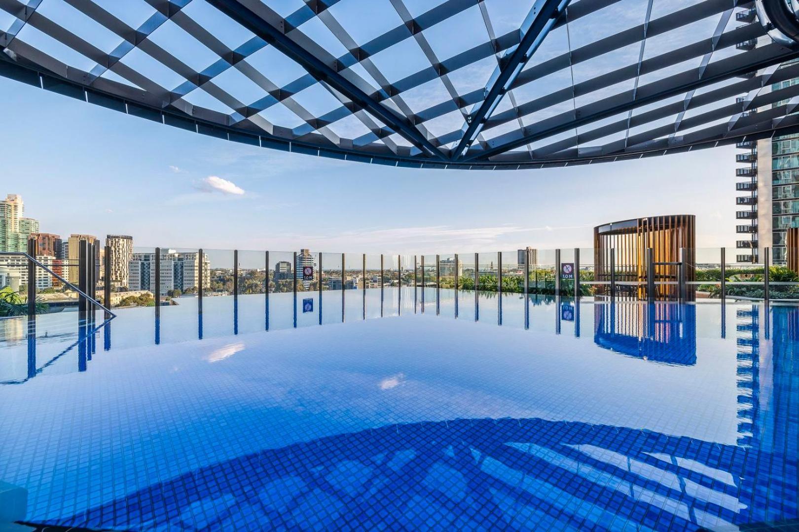Stylish Southbank 2br With Bay Views, Pool And Gym Apartment *