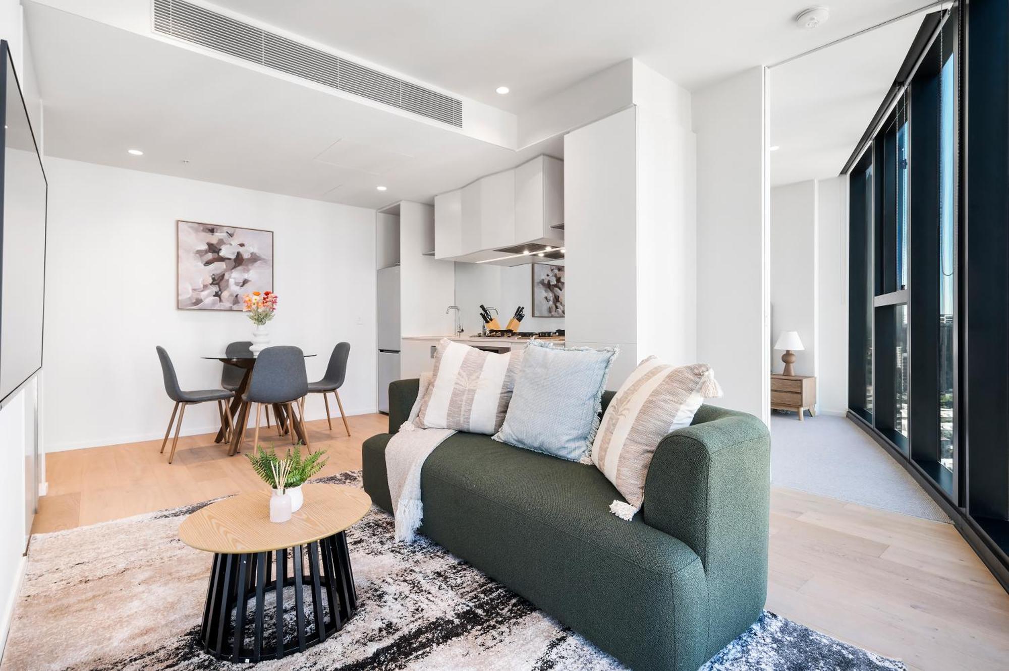 Stylish Southbank 2br With Bay Views, Pool And Gym Melbourne